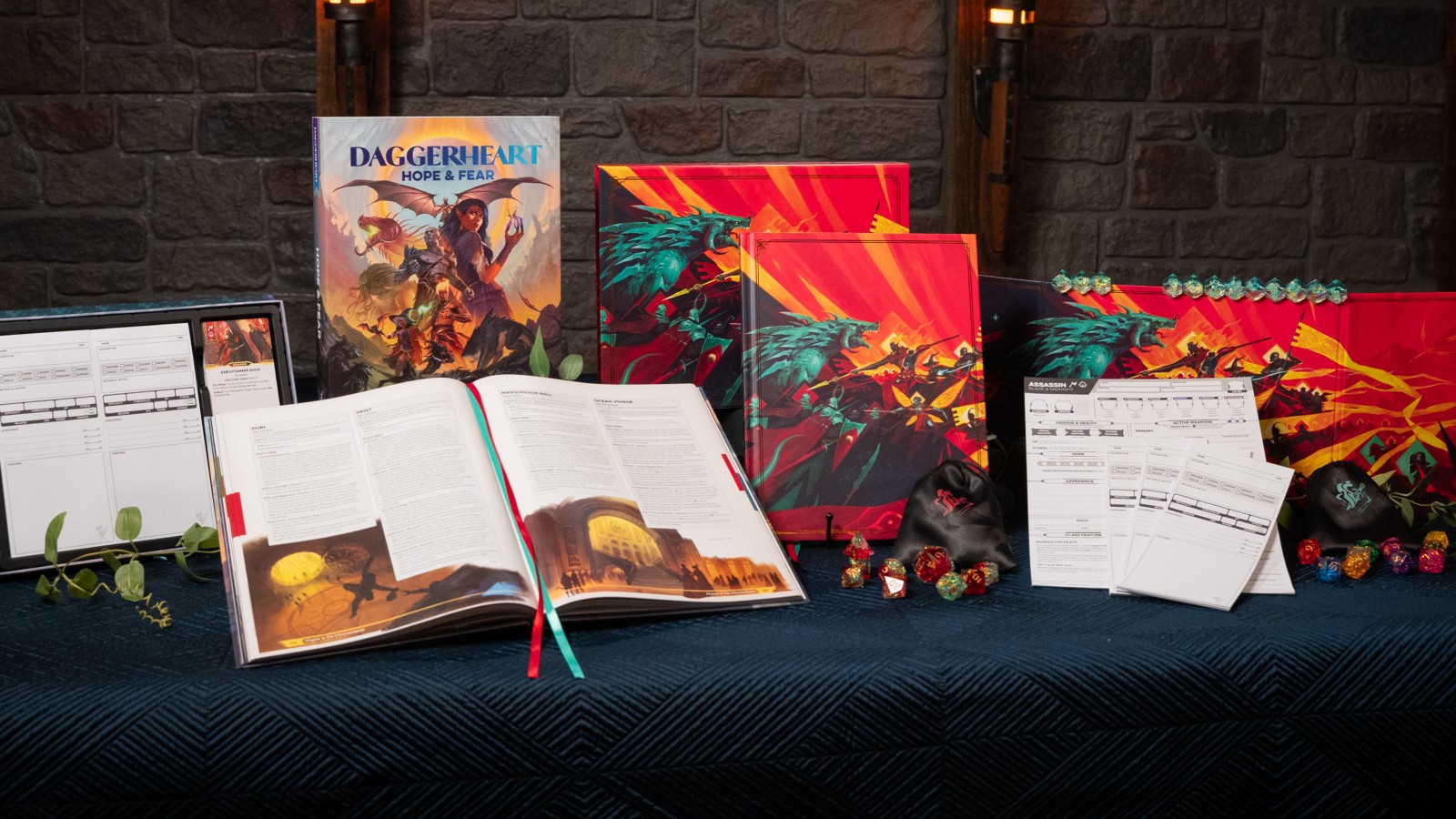 Daggerheart Hope & Fear: choosing the standard book or deluxe box